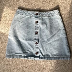 Forever 21 button up skirt. Worn once in great condition